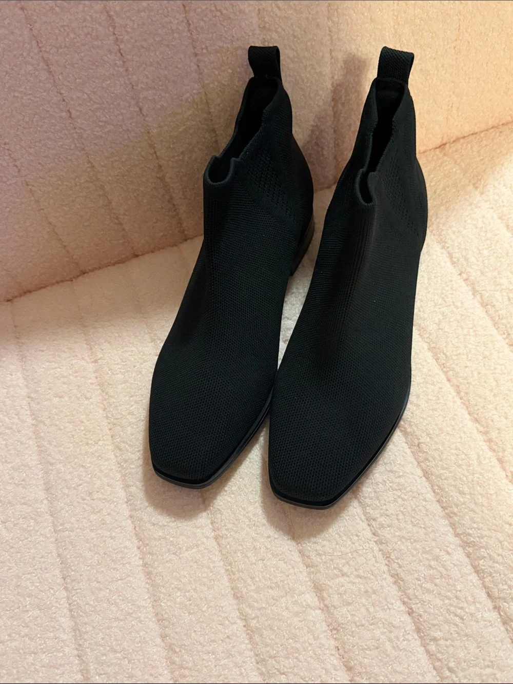 Vivaia Square-Toe Water-Repellent Ankle Boots Chelsea Ryan Pro Black Size 8 1/2